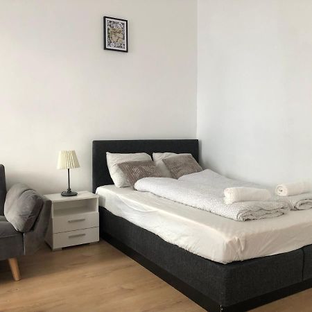 Central Apartment Near Subway Station 2 Виена Екстериор снимка