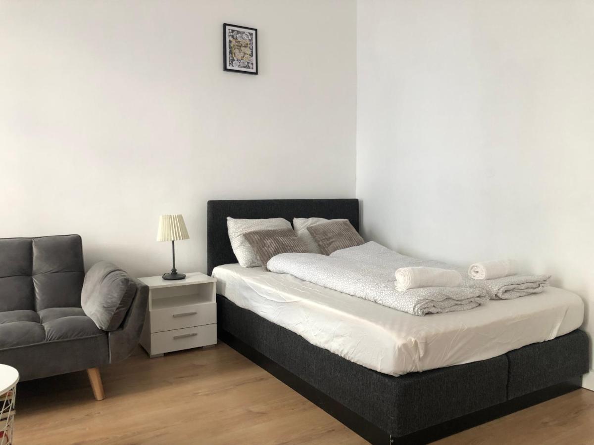 Central Apartment Near Subway Station 2 Виена Екстериор снимка