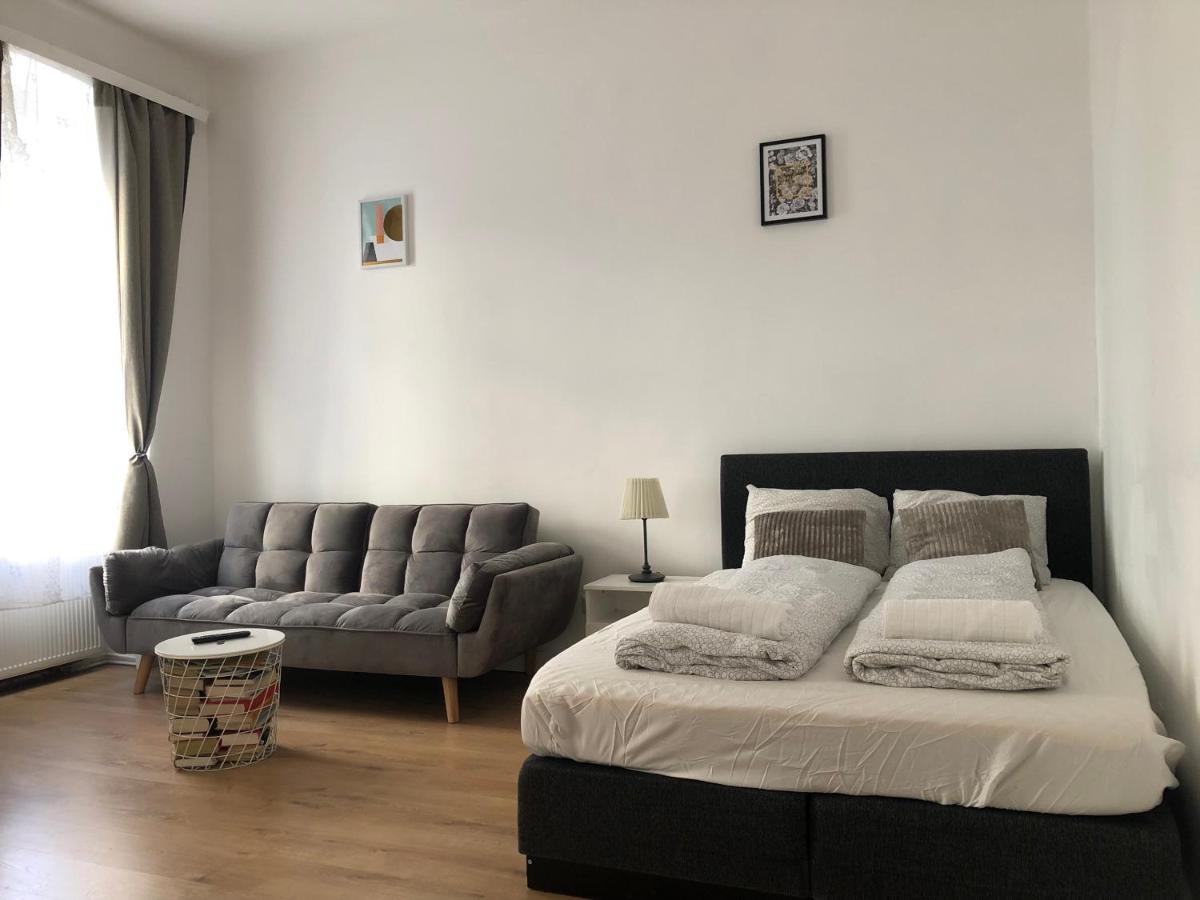 Central Apartment Near Subway Station 2 Виена Екстериор снимка