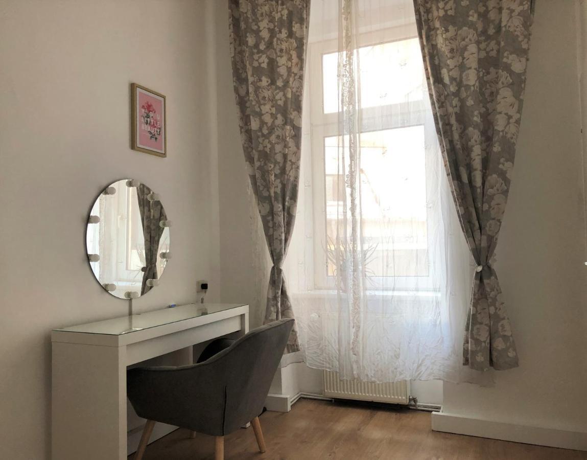 Central Apartment Near Subway Station 2 Виена Екстериор снимка