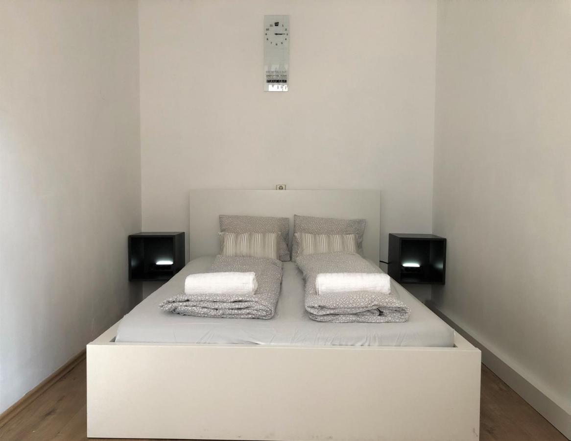 Central Apartment Near Subway Station 2 Виена Екстериор снимка
